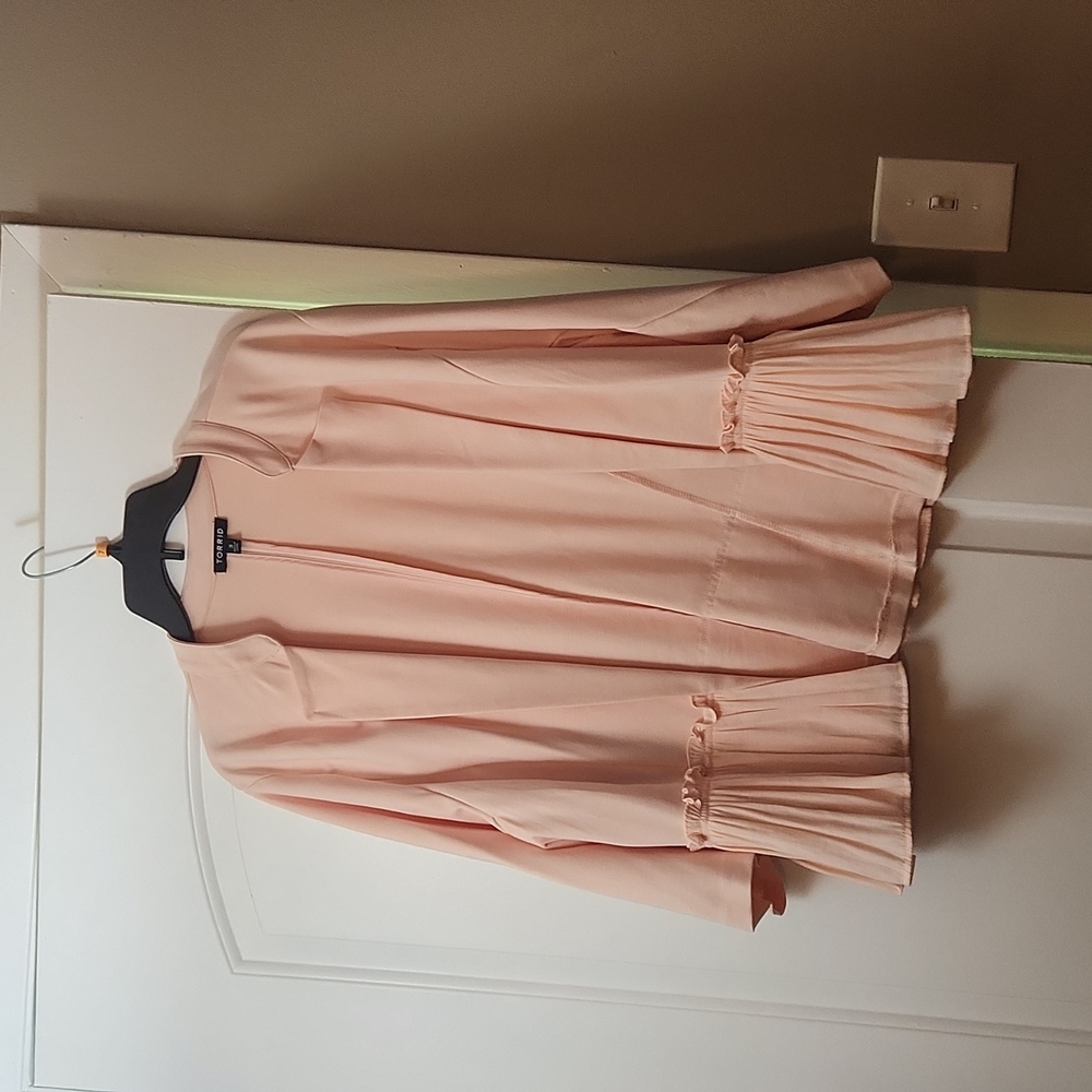 Ruffle detail blazer